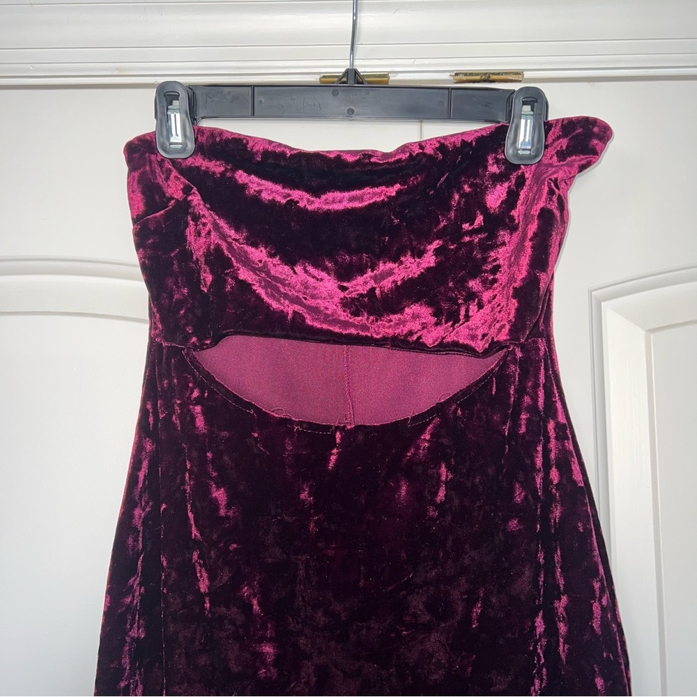 Lulu’s Dress - Picture 2 of 8